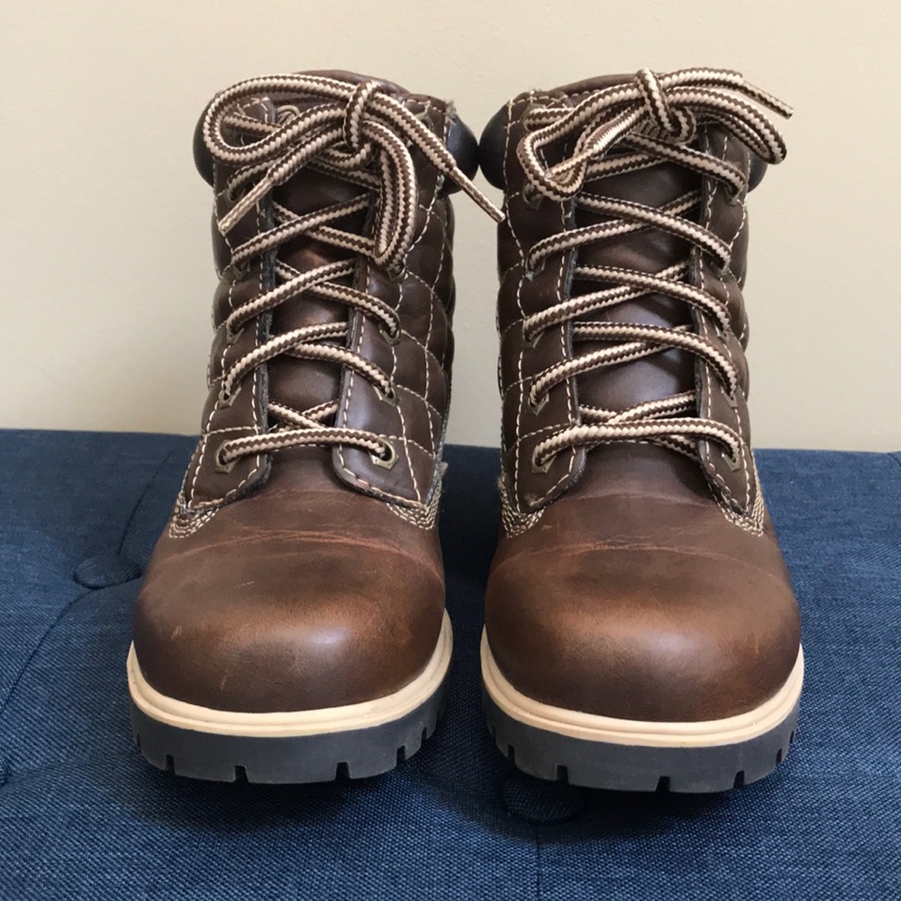 Boots - Picture 3 of 7